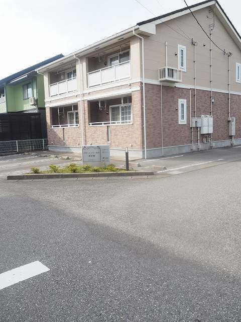 グリーンフィールズ夢美野の駐車場