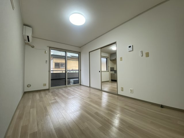 フォルトゥーナⅠの居間・リビング|洋室7.5帖