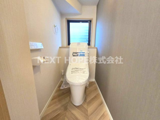 【トイレ】 | 宝塚市売布１丁目中古戸建　南東角地リフォーム済 | トイレは１階・２階に設けられております♪新品で気持ちよくご入居していただけます！！