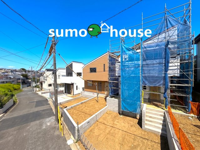 横浜市鶴見区梶山208③　1号棟の前面道路含む現地写真|前面道路含む現地写真です