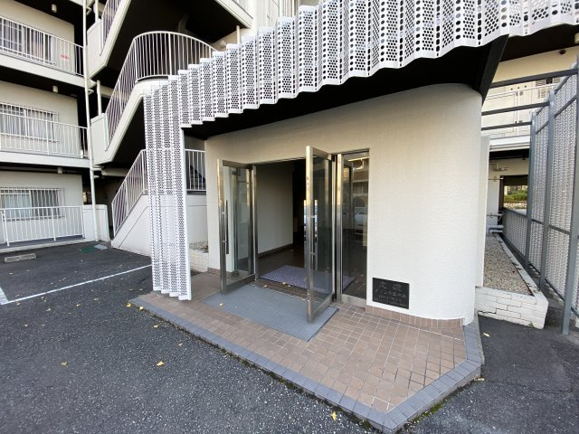 【エントランス】 | メゾン千里中央 | マンションの入口