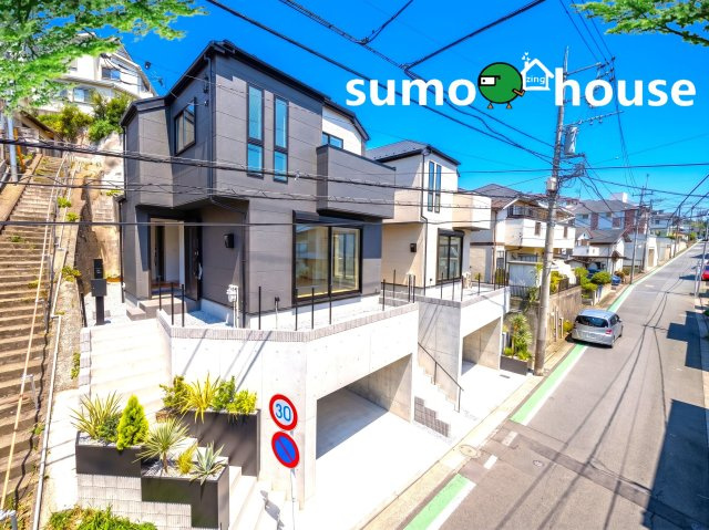 本牧緑ヶ丘2　B棟の前面道路含む現地写真|前面道路含む現地写真です