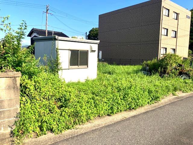 日高町松岡　売土地　132.19坪の外観