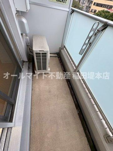 川崎市多摩区登戸新町の賃貸マンションのバルコニー