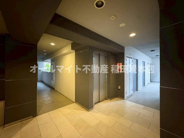 川崎市多摩区登戸新町の賃貸マンションのロビー