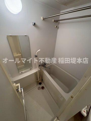 川崎市多摩区登戸新町の賃貸マンションの浴室