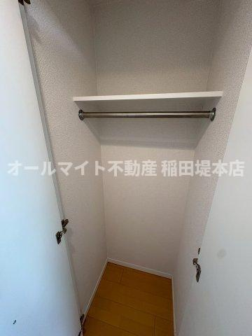 川崎市多摩区登戸新町の賃貸マンションの収納