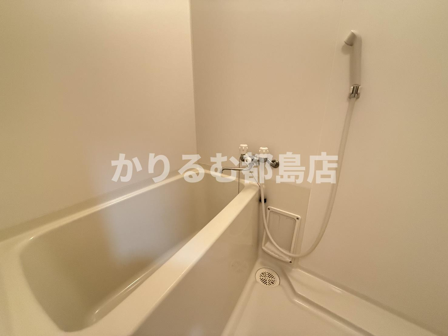 b.shadeの浴室