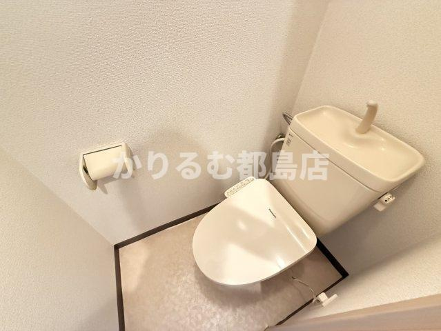 b.shadeのトイレ