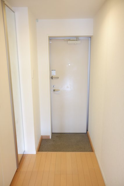 グリーンフラッツの玄関