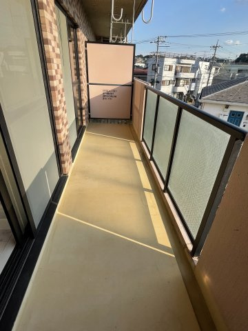 川崎市多摩区宿河原３丁目の賃貸マンションのバルコニー