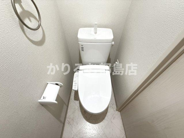セゾンラトゥールMIYAKOJIMAのトイレ