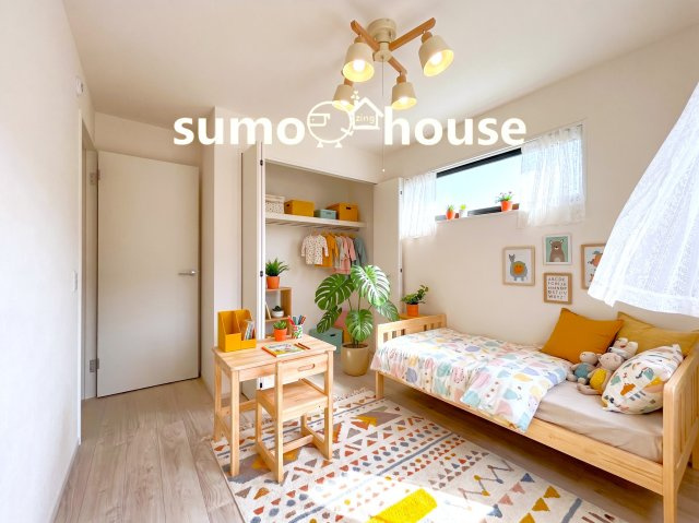 鶴見区駒岡1期の子供部屋|お子さんと一緒に遊べます