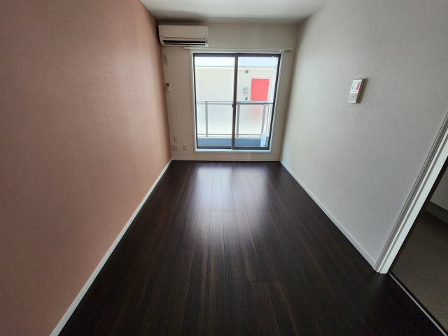 グランバニエB棟の洋室