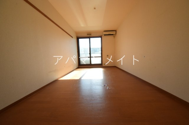 【居間・リビング】 | セティオ二番館 | 戸塚周辺ならアパマンメイトへＬｅｔｓ Ｇｏ ！