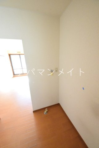 【設備】 | セティオ二番館 | 室内洗濯機置き場です