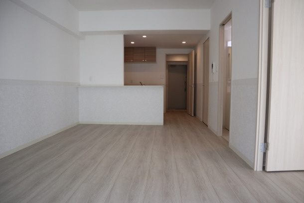 川崎市中原区井田１丁目の賃貸マンションの居間・リビング|15.8帖広々リビング♪