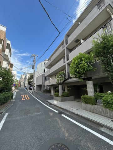 ソルクレスト本郷の外観