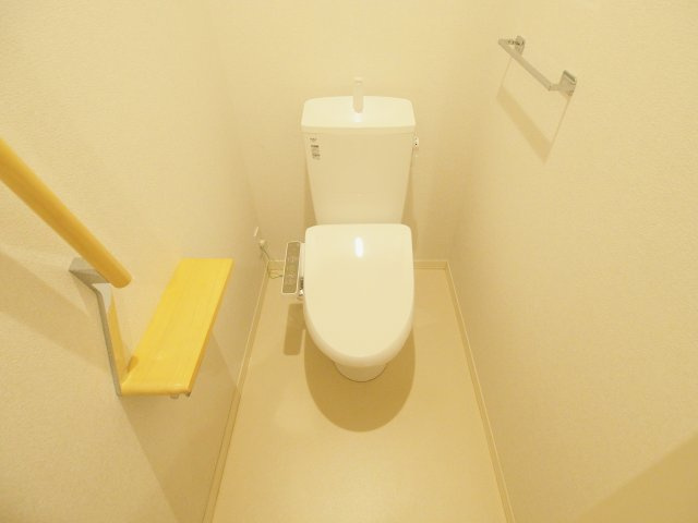 シャーメゾン月見町のトイレ