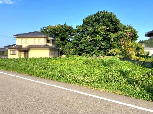日高町松岡　売土地　89.84坪の外観