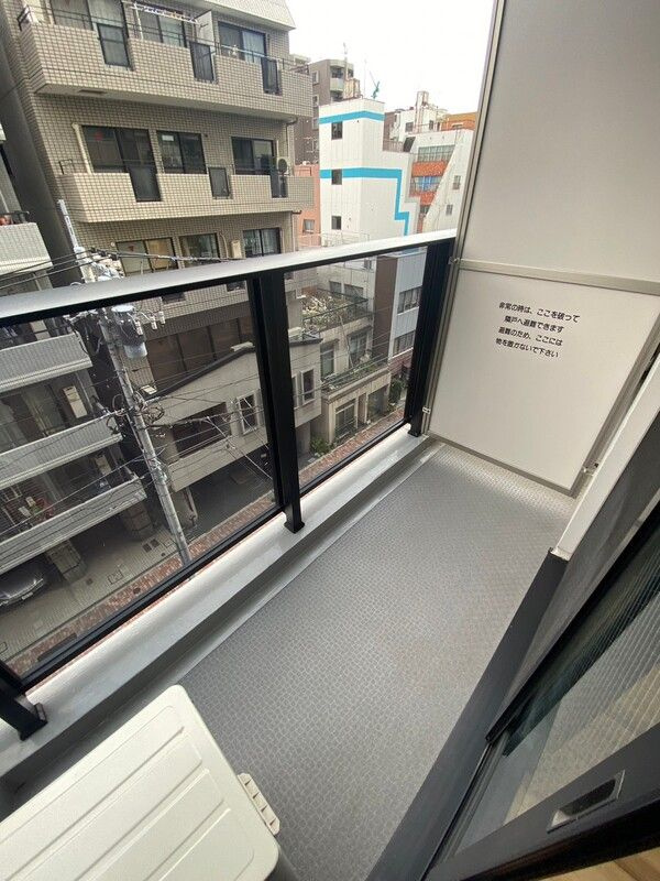 ラヴィータ新御徒町のバルコニー