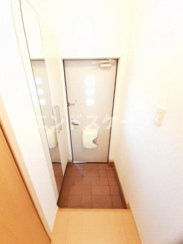 ヴェル・カーサの玄関|高崎、前橋のお部屋探しはエンドスケープまで！お客様の理想お聞かせ下さい♪