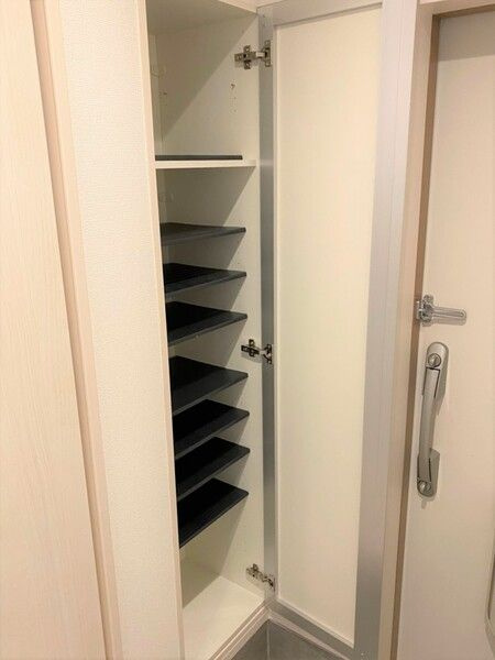 パームコテージ十六番館の玄関