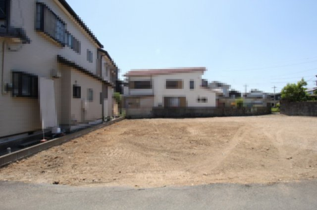 高知市朝倉本町　新築戸建　②　（全3区画）の外観|②　土地面積　126.06㎡（約38.13坪）　建物面積　88.44㎡（約26.75坪）