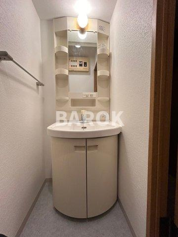 クリエート白金の洗面所