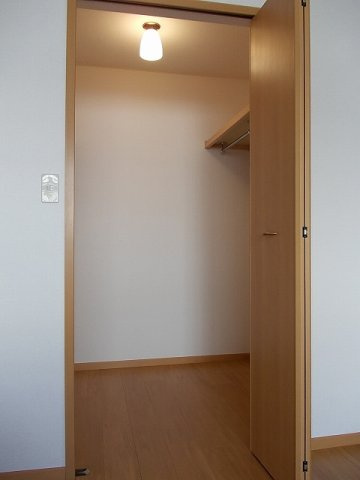 グレイスコート新屋Ｂの収納|ちょっとした収納スペースも充実しています