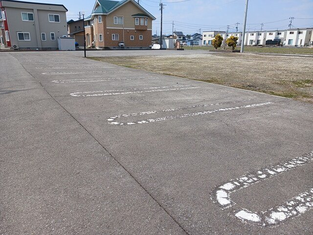 プロムナ－ドＹの駐車場|駐車スペースもあります