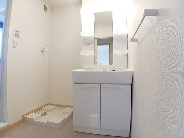 プロムナ－ドＹの洗面所|スペースが確保できる洗面所です