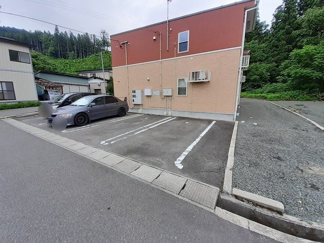 エトワール・イーストの駐車場|駐車場があります
