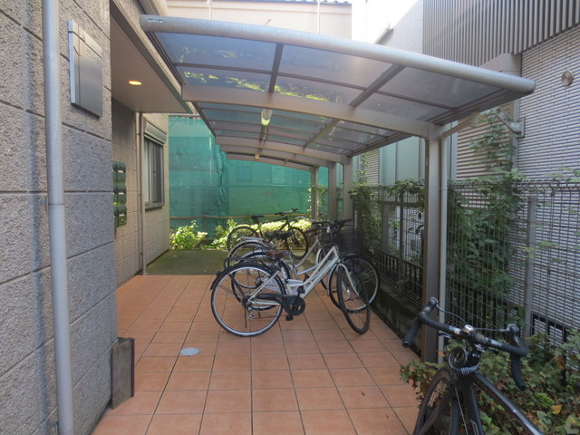 グランドール南水元のその他共用部分|★屋根付き駐輪場★