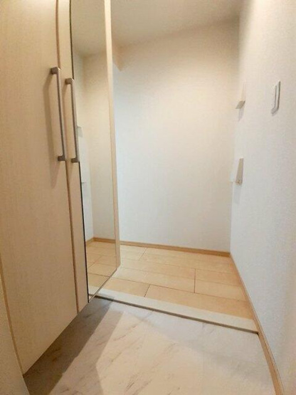【玄関】