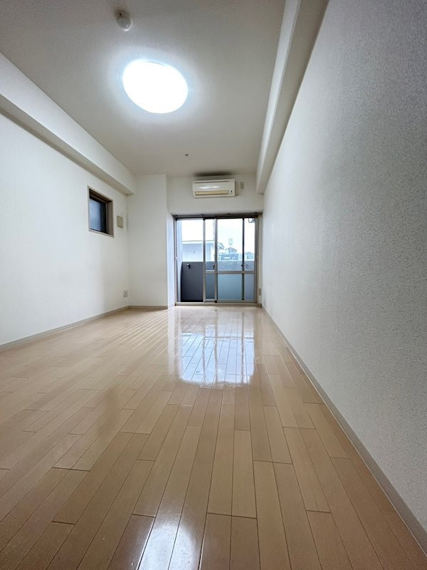 ダイドーメゾン神戸元町の居間・リビング