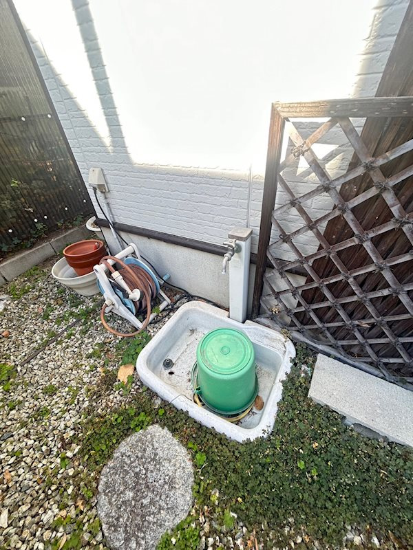 高徳町１丁目戸建の外観