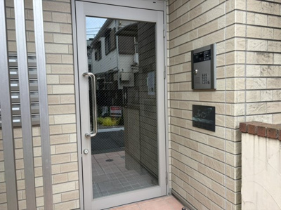 【エントランス】