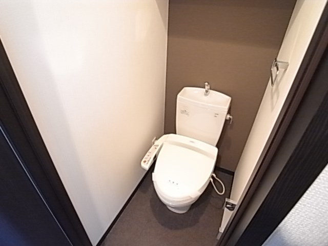 S-FORT神戸小河通のトイレ
