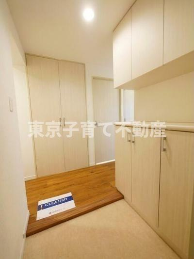 コンフォリア千石の玄関
