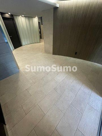 シーズンフラッツ新町のロビー