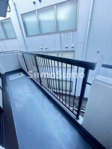ピュアハウスナダのバルコニー