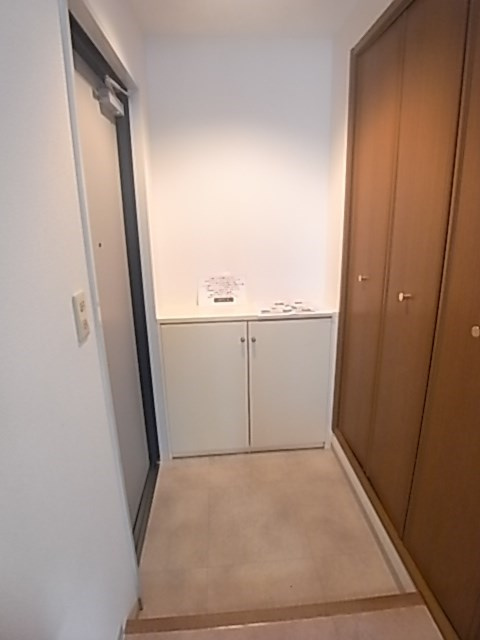 セルブ板宿の玄関