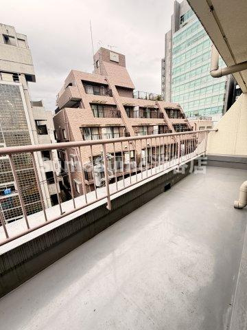 パレ・ドール渋谷のバルコニー|お洗濯にも便利なバルコニー付き