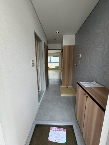 スズキハウスの玄関