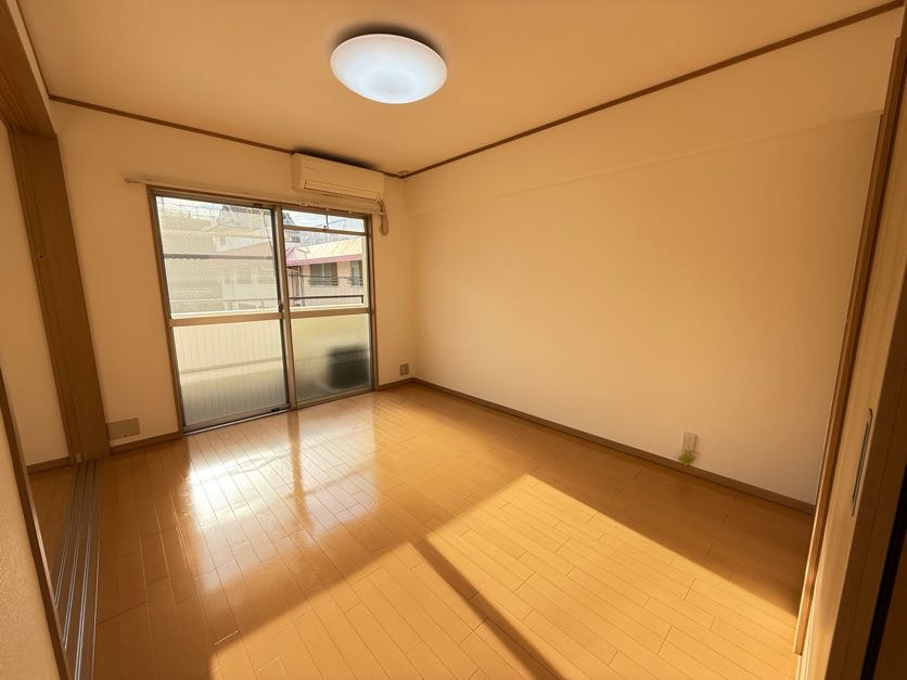 田中マンションの寝室