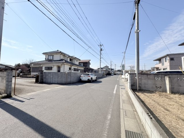 川越市笠幡　建築条件なし売地　JR川越線『笠幡駅』徒歩25分　【霞ヶ関西小学区】の前面道路含む現地写真