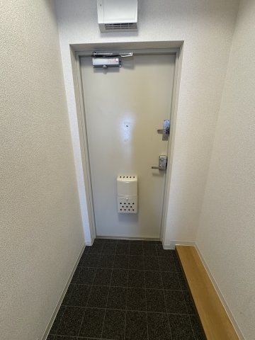 キャナルタウンウェスト2号棟の玄関