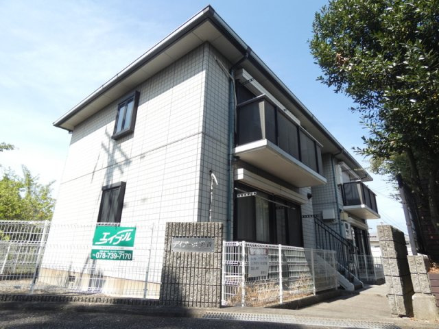 リバティテラスの外観