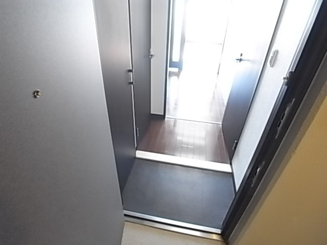 S-FORT神戸小河通の玄関